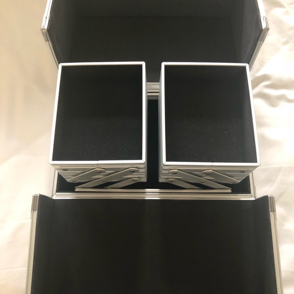 Sephora Professional Make-Up Luggage Case - Picture 4 of 4